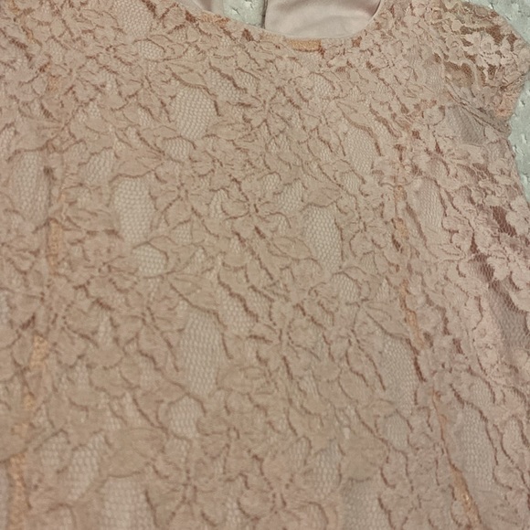 Light pink lace dress - Picture 2 of 2